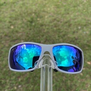 Costa Del Mar Sunglasses with Blue Reflective Lenses